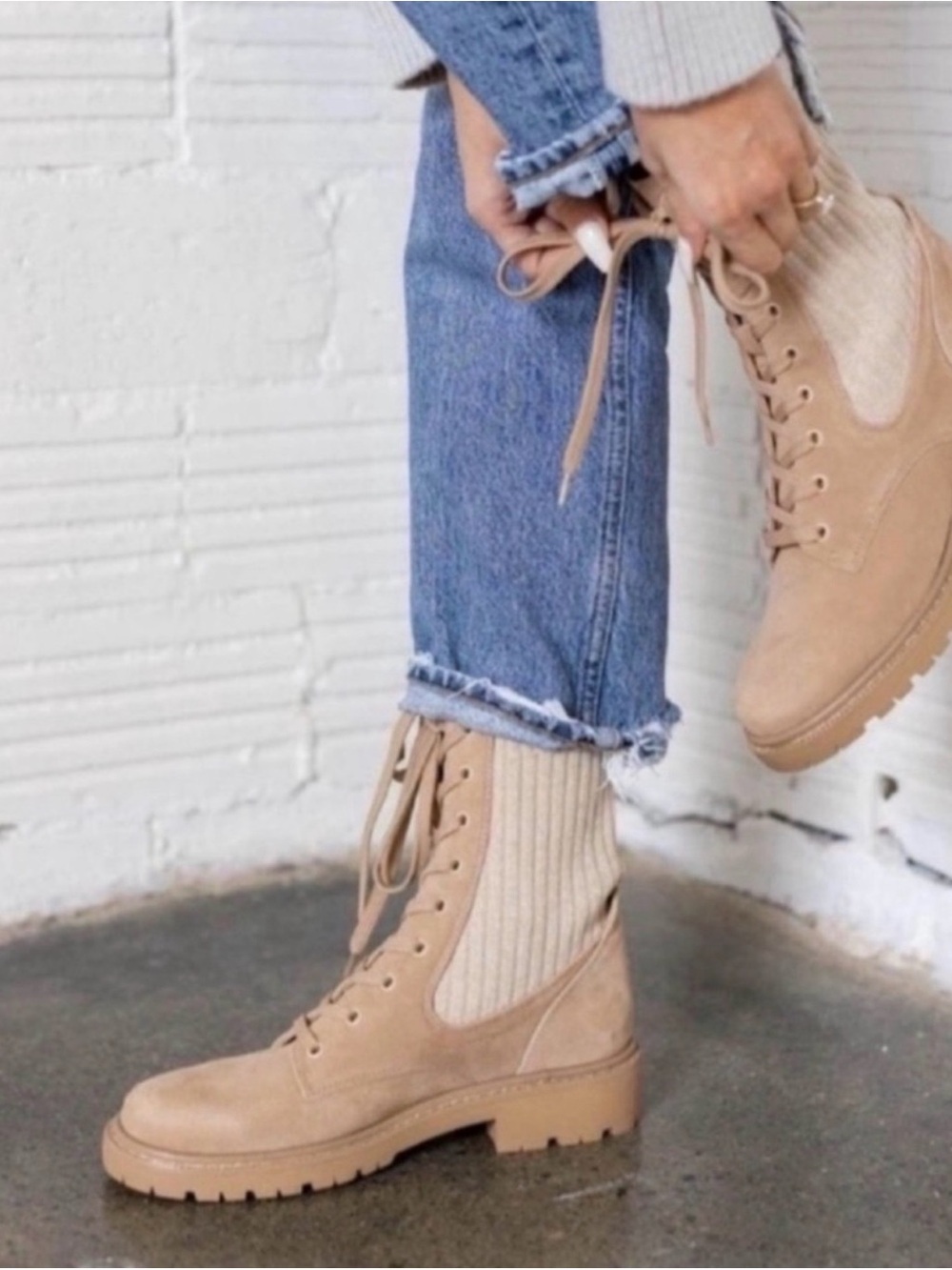 Sam Edelman Tan Suede Lace Up Combat Boot s 8.5